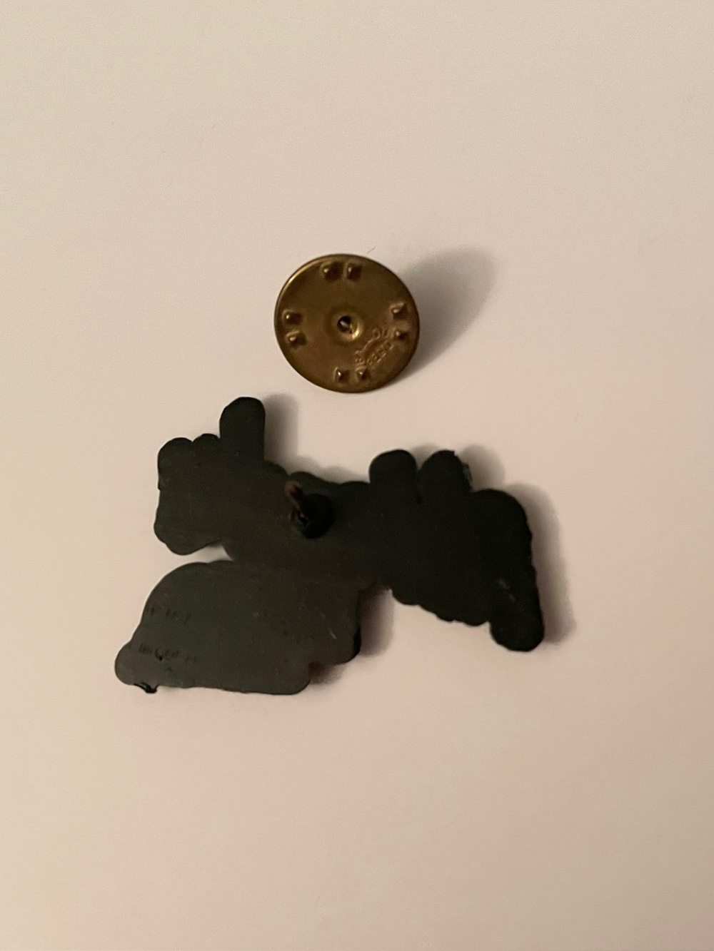 Vintage Nebraska State Map Script Hard Plastic Lapel Pin - Picture 9 of 11